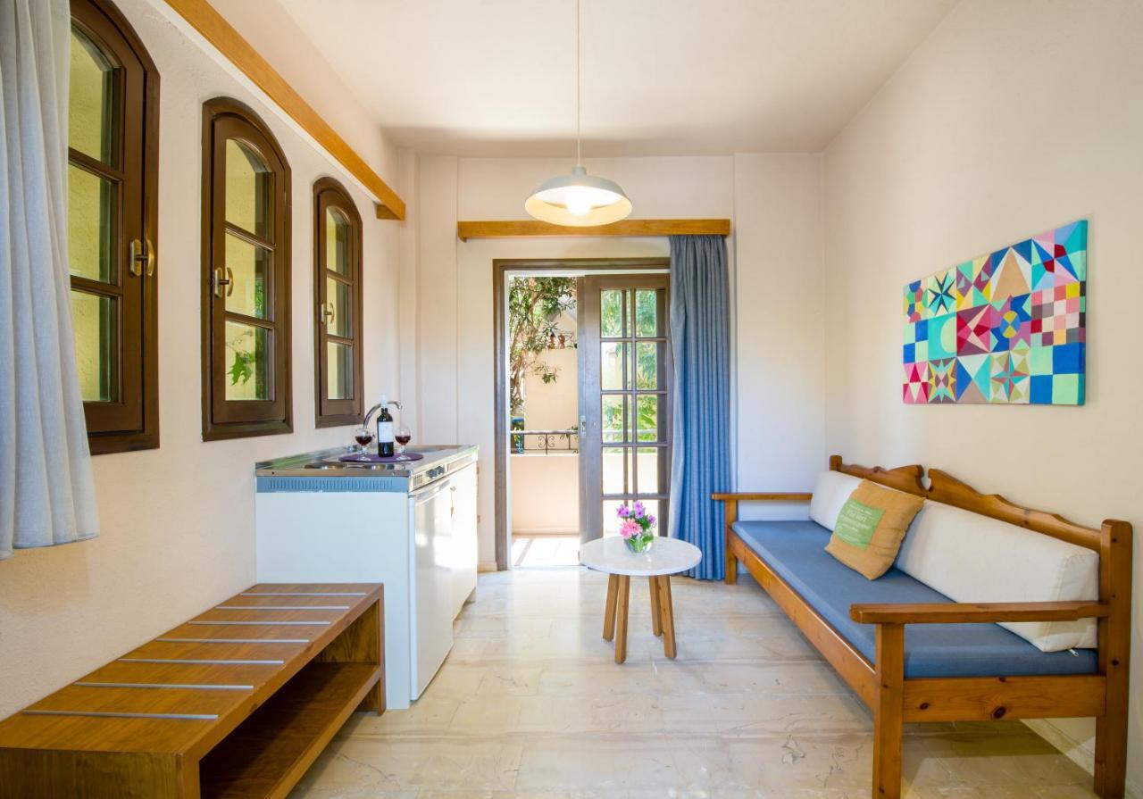 Evangelos Apartments Platanés エクステリア 写真